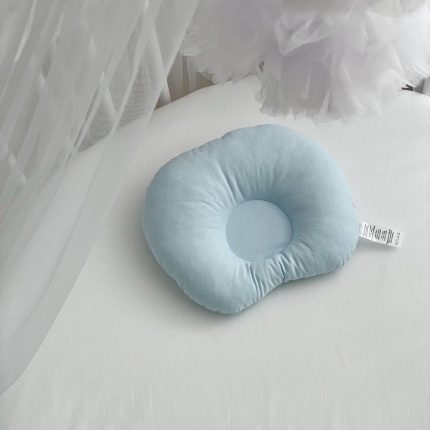 sleeping-pillow-blue-MAXBAMB7002-ingvart-1